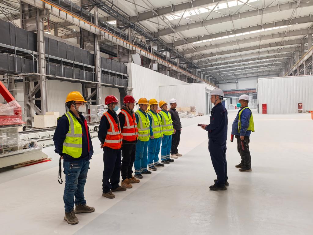 240EBD52B7F87FD7715C8D4A09A_3981D5A8_1E9C1